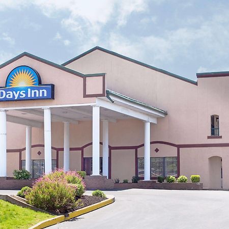 Days Inn By Wyndham Lexington Esterno foto